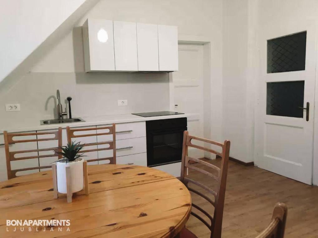 Huge Bbq Garden 2, Spacious Flat, Ac, Free Parking 2 Любляна Екстериор снимка